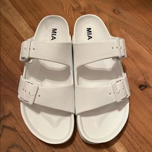 NWT MIA Women's Jasmin Slide Sandal